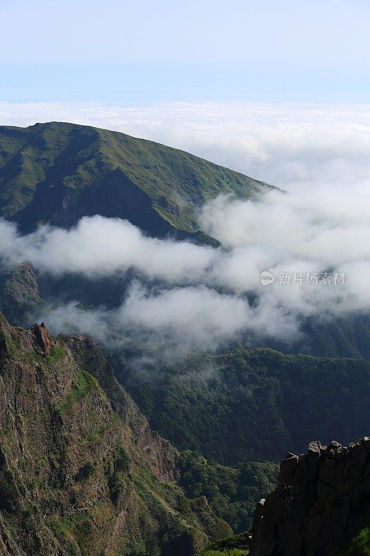 Pico do Areeiro 1818米山区-马德里